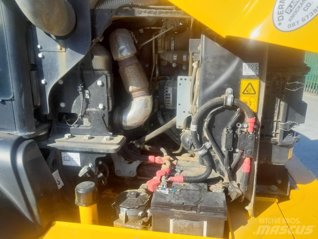 JCB TM 320 S Verreikers voor landbouw