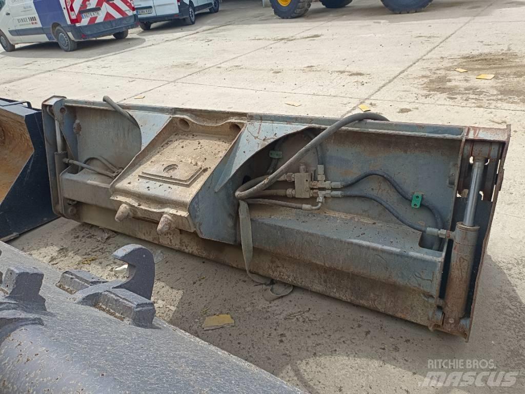 Mecalac 4x1 Bakken
