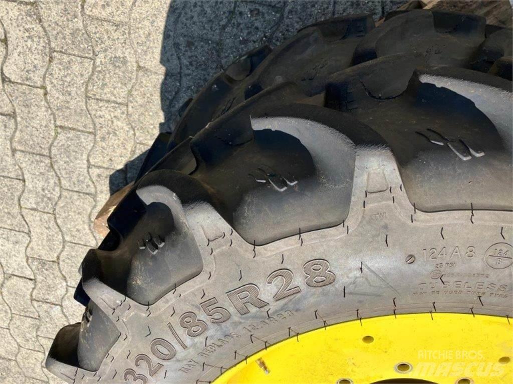 Alliance 320/85R28 Banden, wielen en velgen