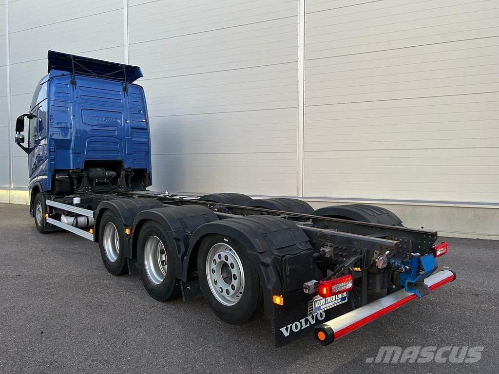 Volvo FH Chassis met cabine