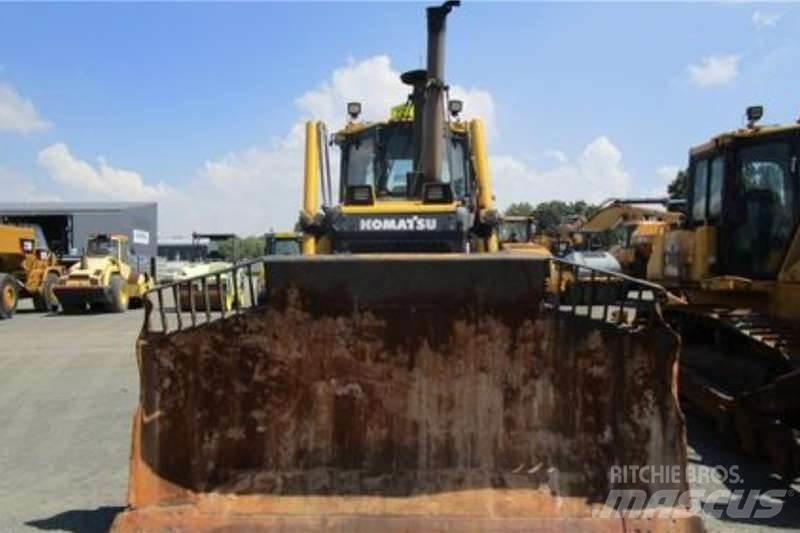 Komatsu D65 EX-16 Rupsdozers