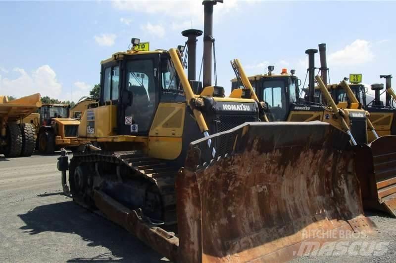 Komatsu D65 EX-16 Rupsdozers