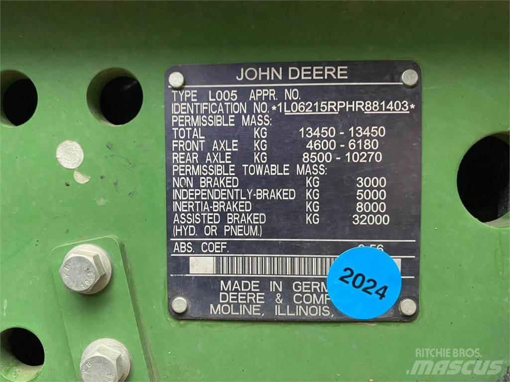 John Deere 6215R Tractoren