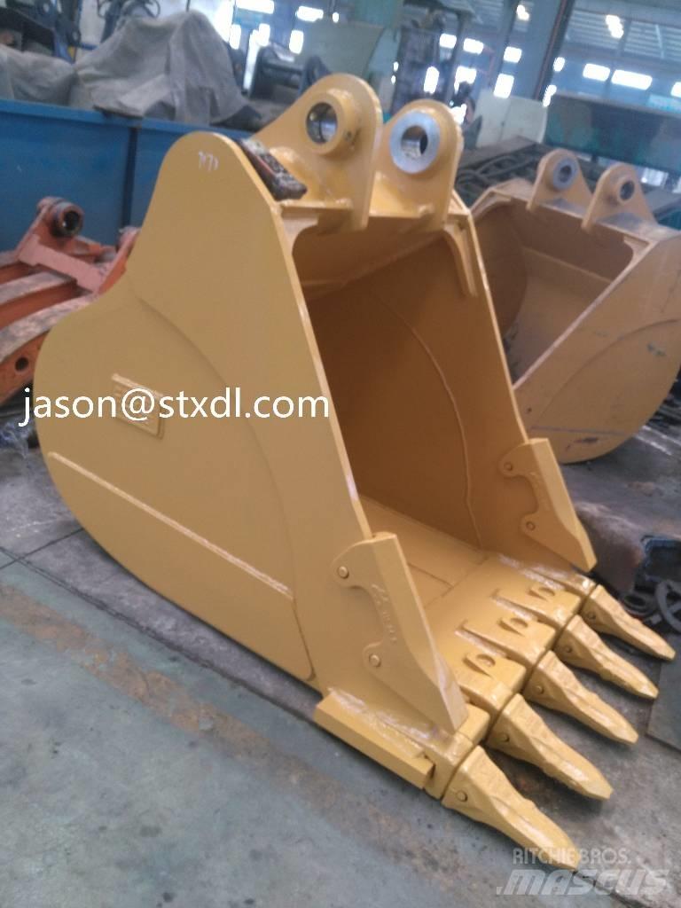 CAT 326 Rock Bucket Bakken