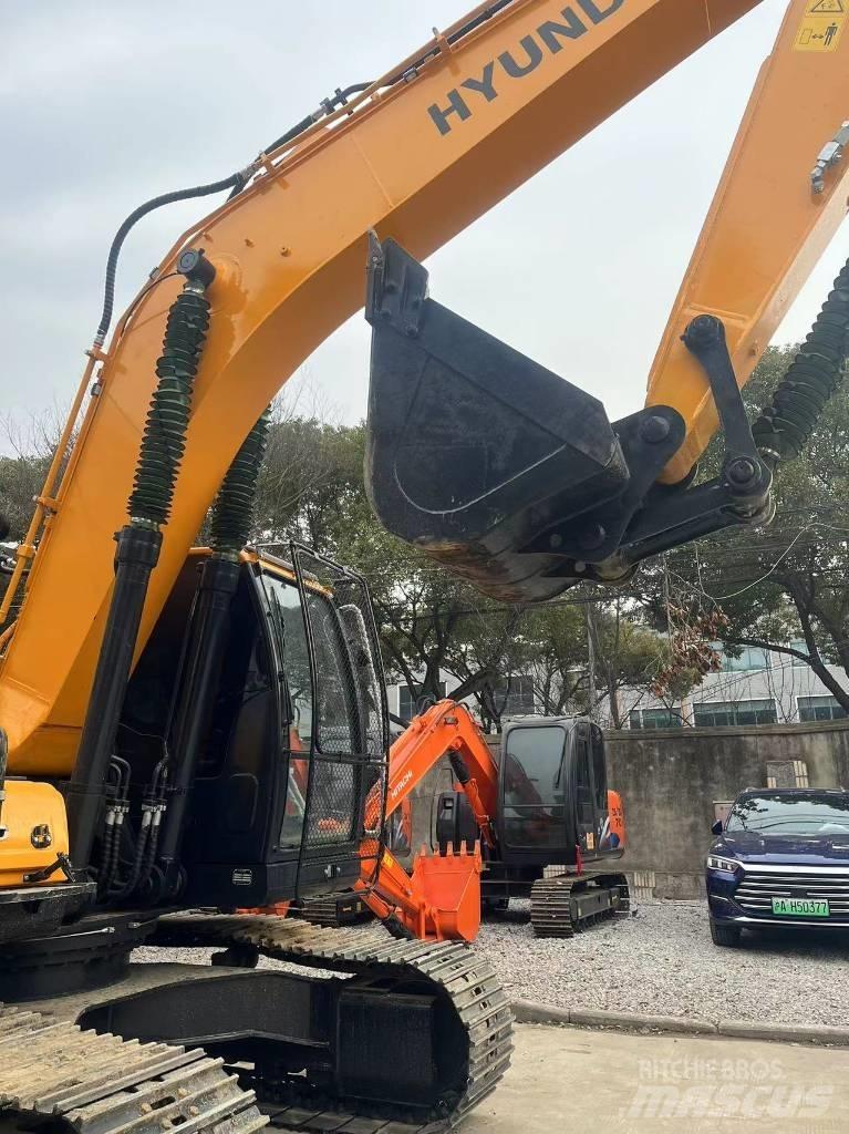 Hyundai R220-9S Wielgraafmachines
