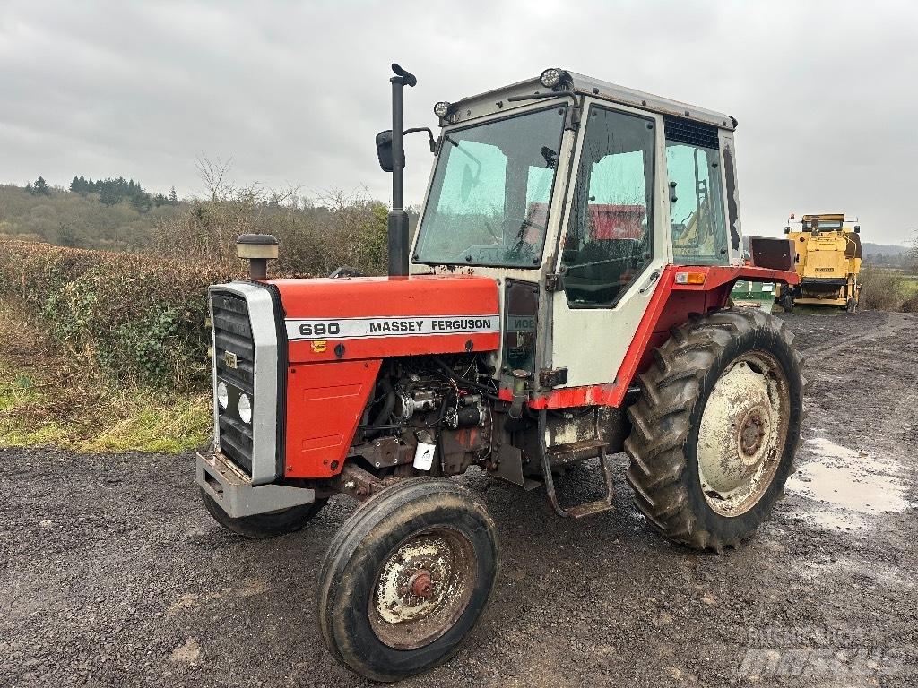 Massey Ferguson 690 Tractoren