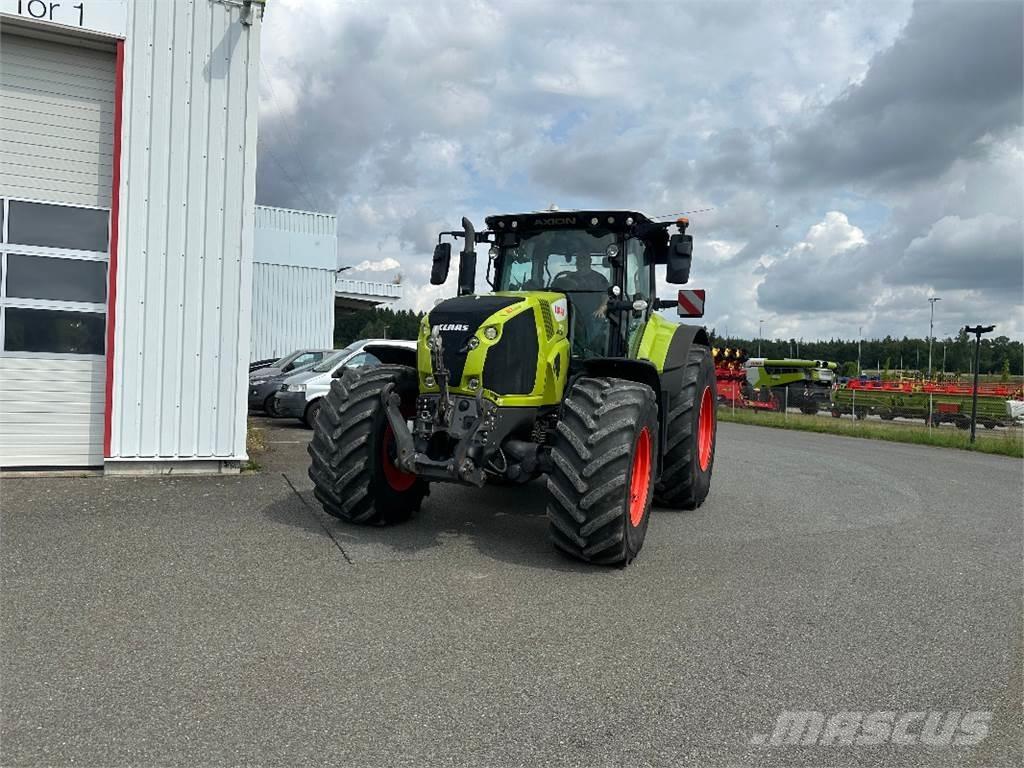 CLAAS Axion 870 Tractoren