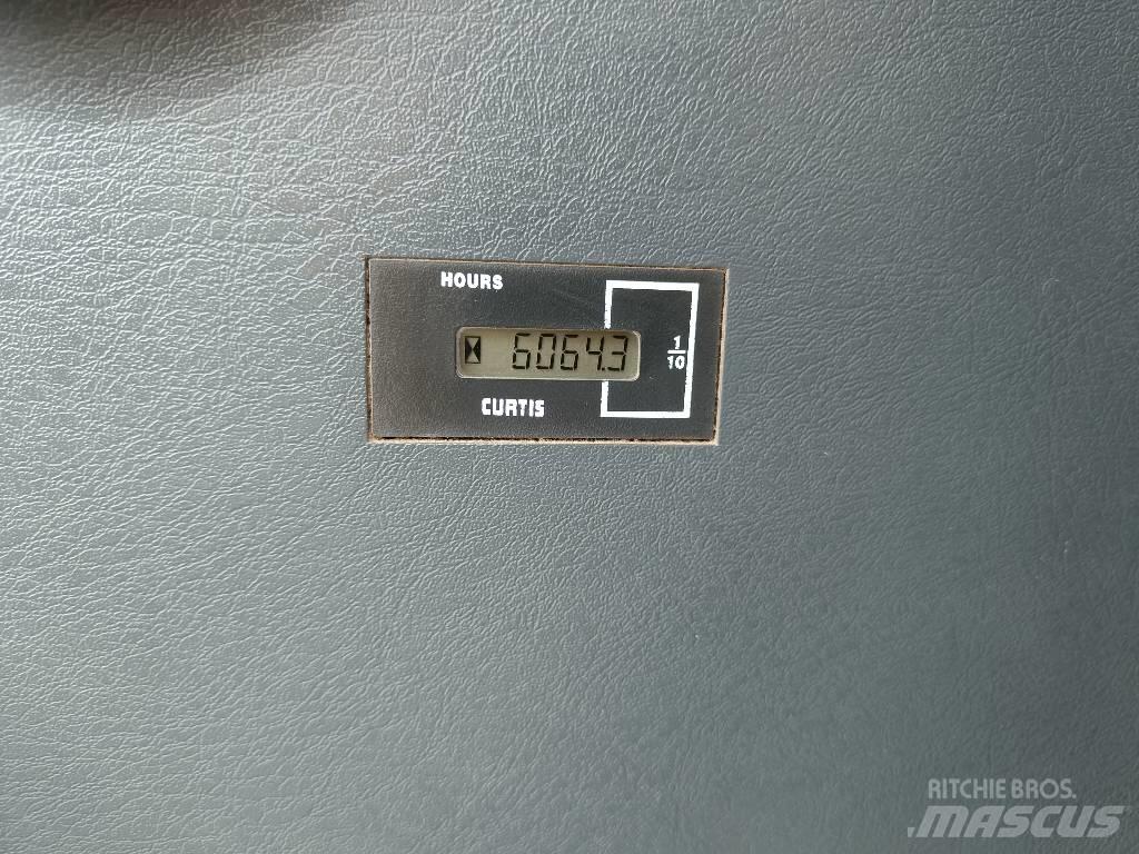 Hyundai R 145 Rupsgraafmachines