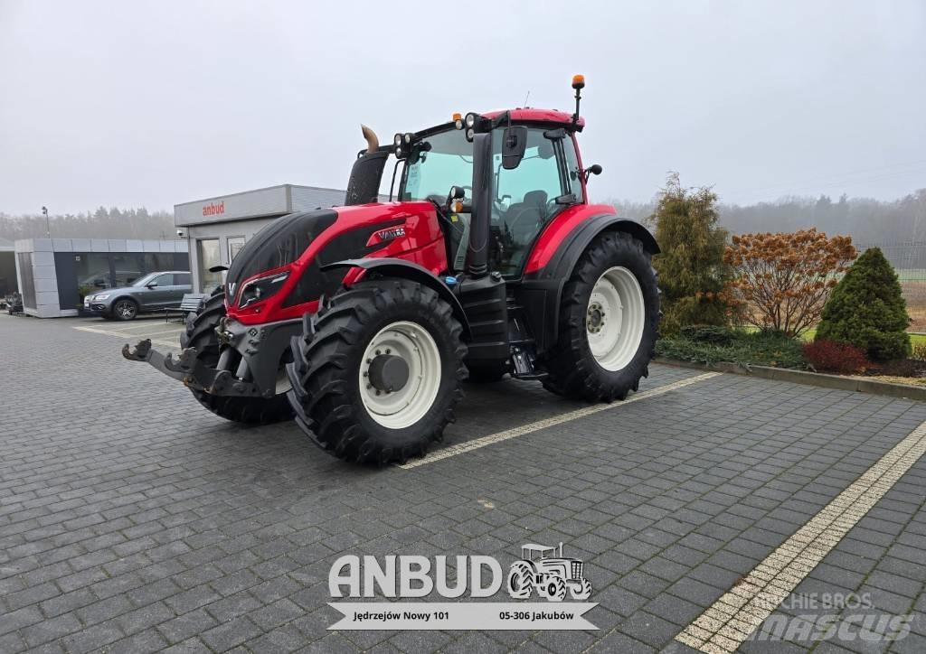 Valtra T234 Versu Tractoren