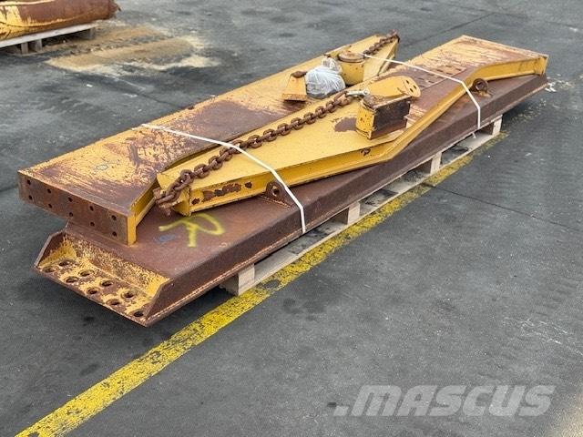 CAT 735 TAIL GATE Knik dumptrucks
