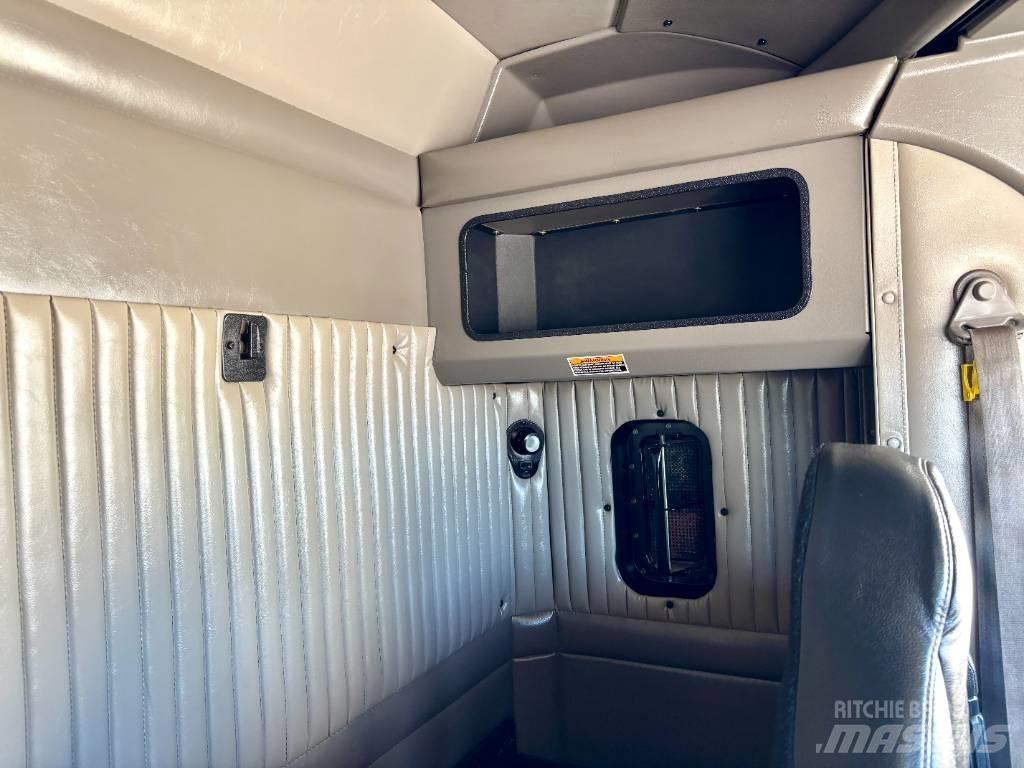 Kenworth T 800 Trekkers