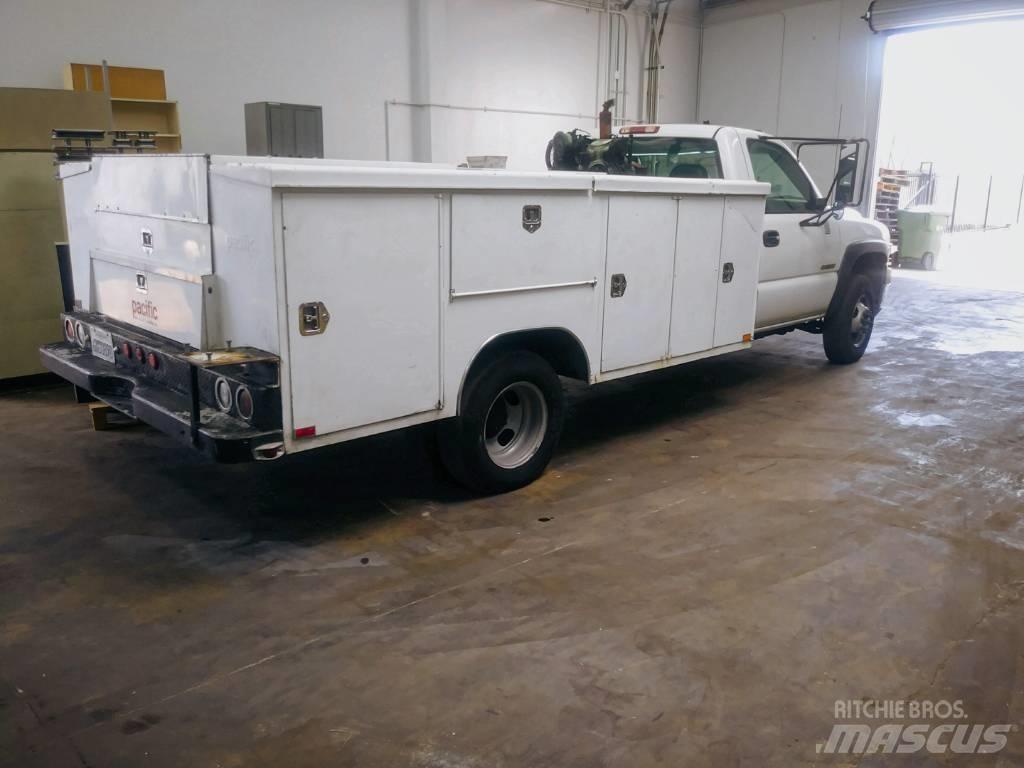 Chevrolet 3500 Bestelwagens met open laadbak