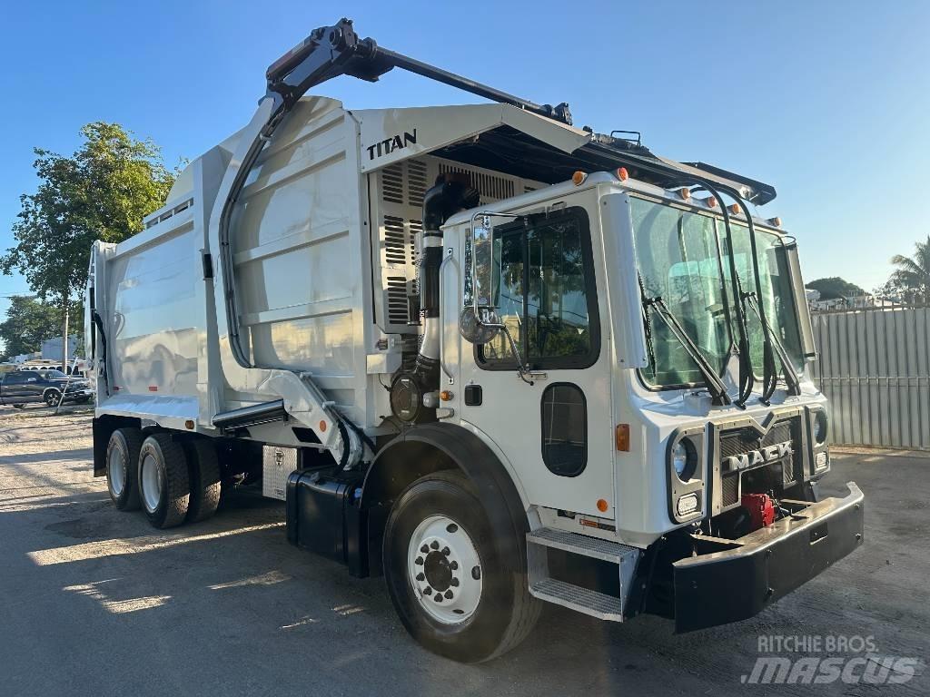 Mack MRU 613 Vuilniswagens