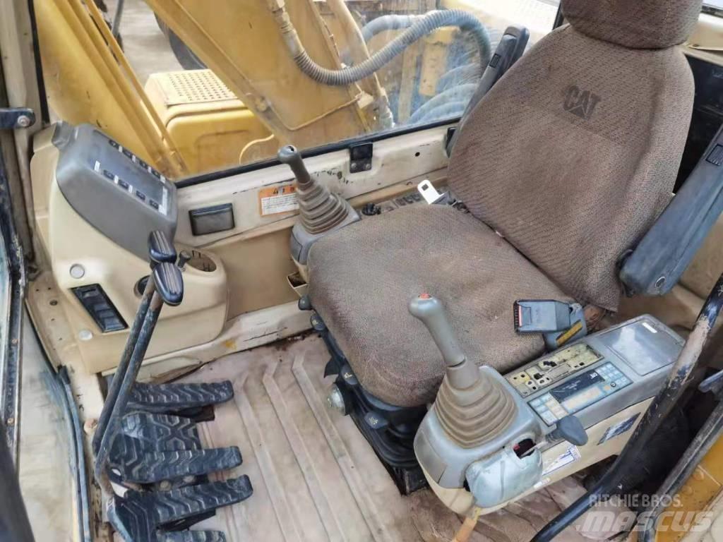 CAT 312 B Rupsgraafmachines