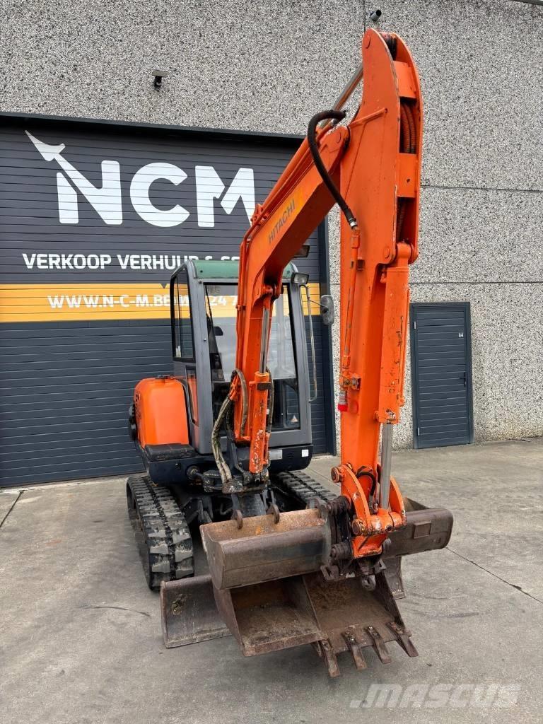Hitachi ZX 30 Minigraafmachines < 7t