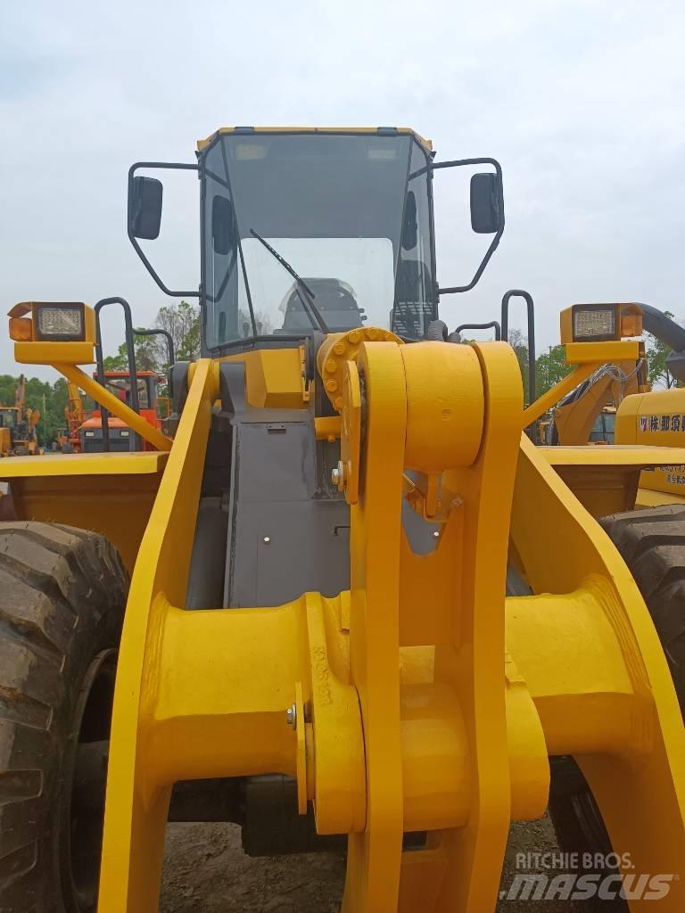 Komatsu WA 380 Wielladers