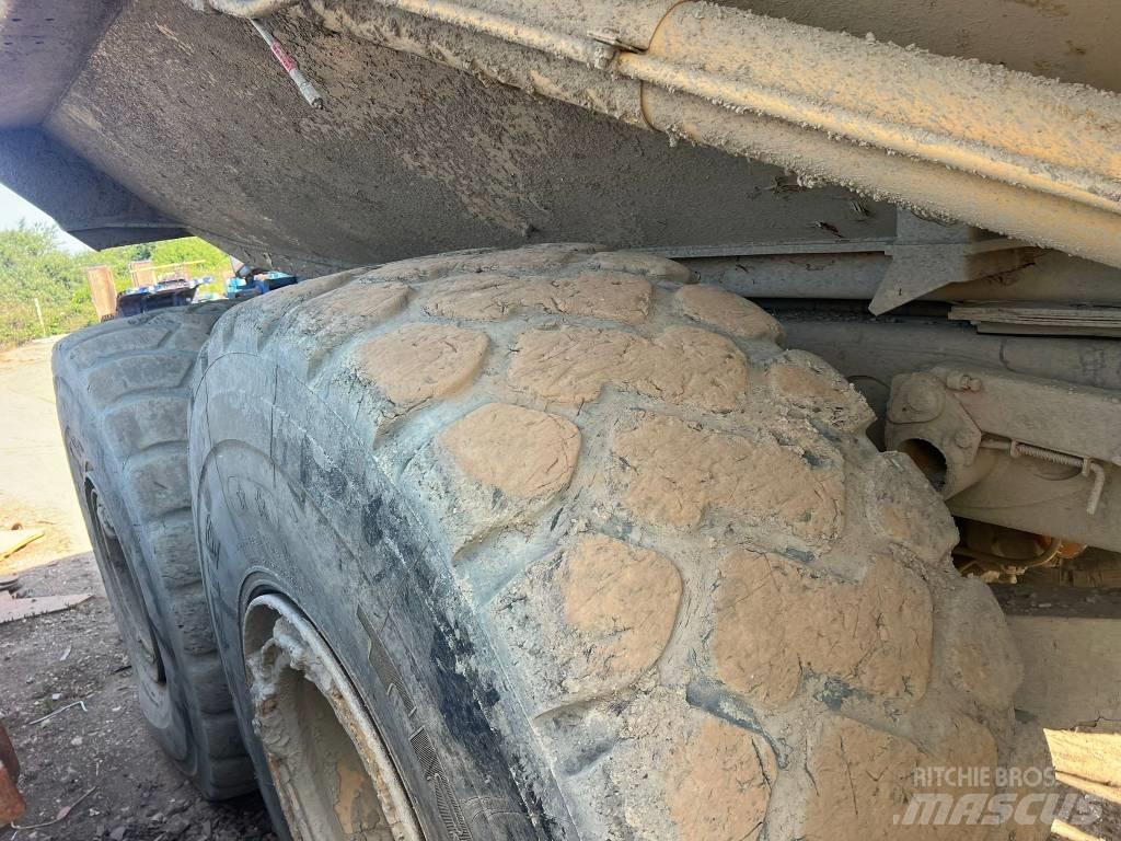 CAT 740 Knik dumptrucks