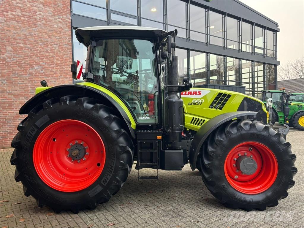 CLAAS Arion 660 Tractoren