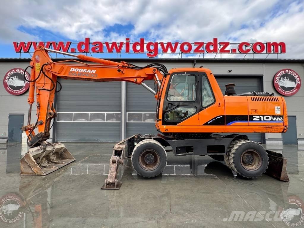 Doosan SOLAR 210W Wielgraafmachines