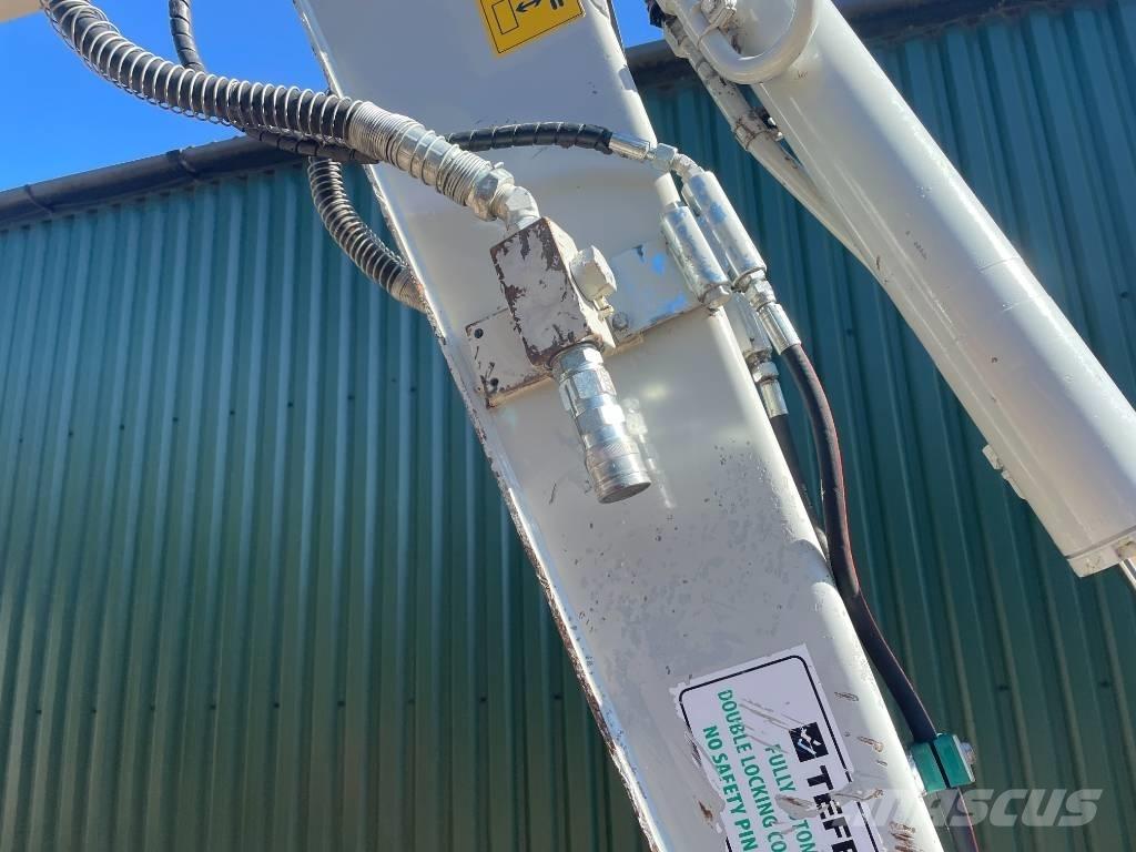Takeuchi TB 250 Minigraafmachines < 7t
