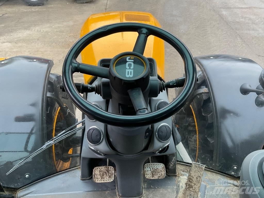 JCB Fastrac 4220 Tractoren
