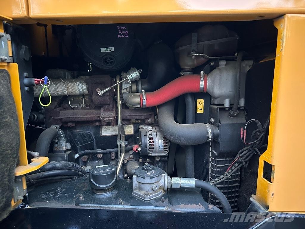 JCB 9TFT Mini Dumpers