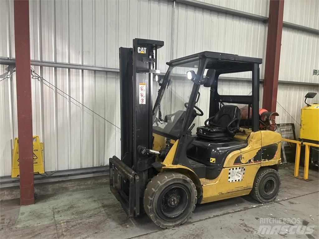 CAT GP35NT LPG heftrucks