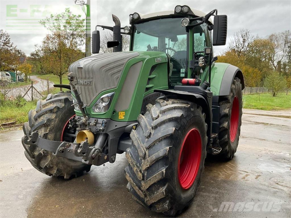 Fendt 828 Vario S4 Tractoren