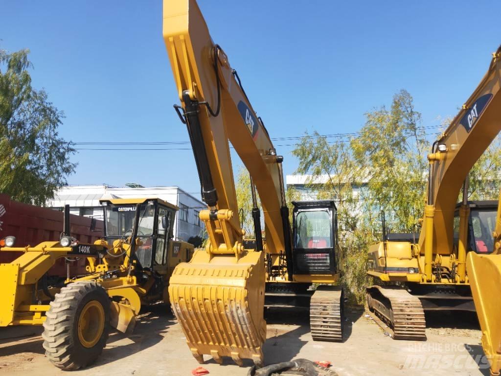 CAT 330 D Rupsgraafmachines