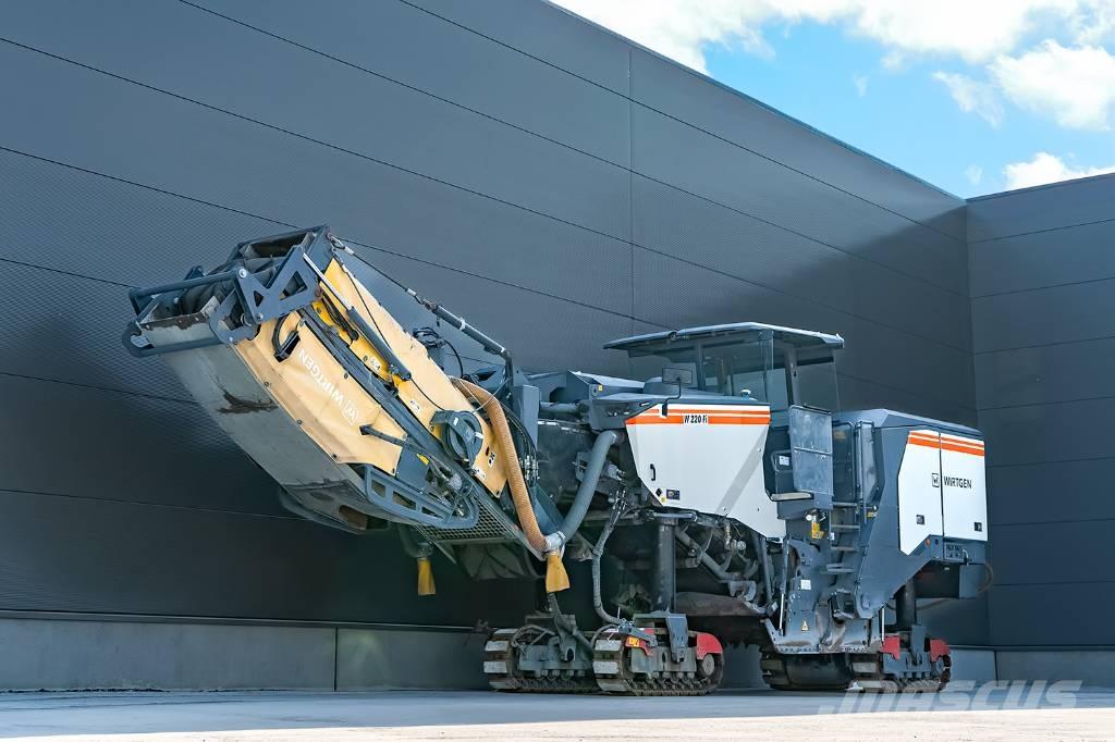 Wirtgen W 220 FI Asfaltfrezen