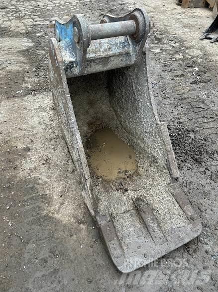  2' BUCKET, 65mm PINS Bakken