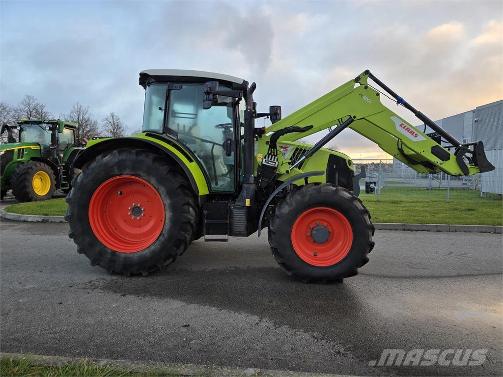 CLAAS Arion 440 Tractoren
