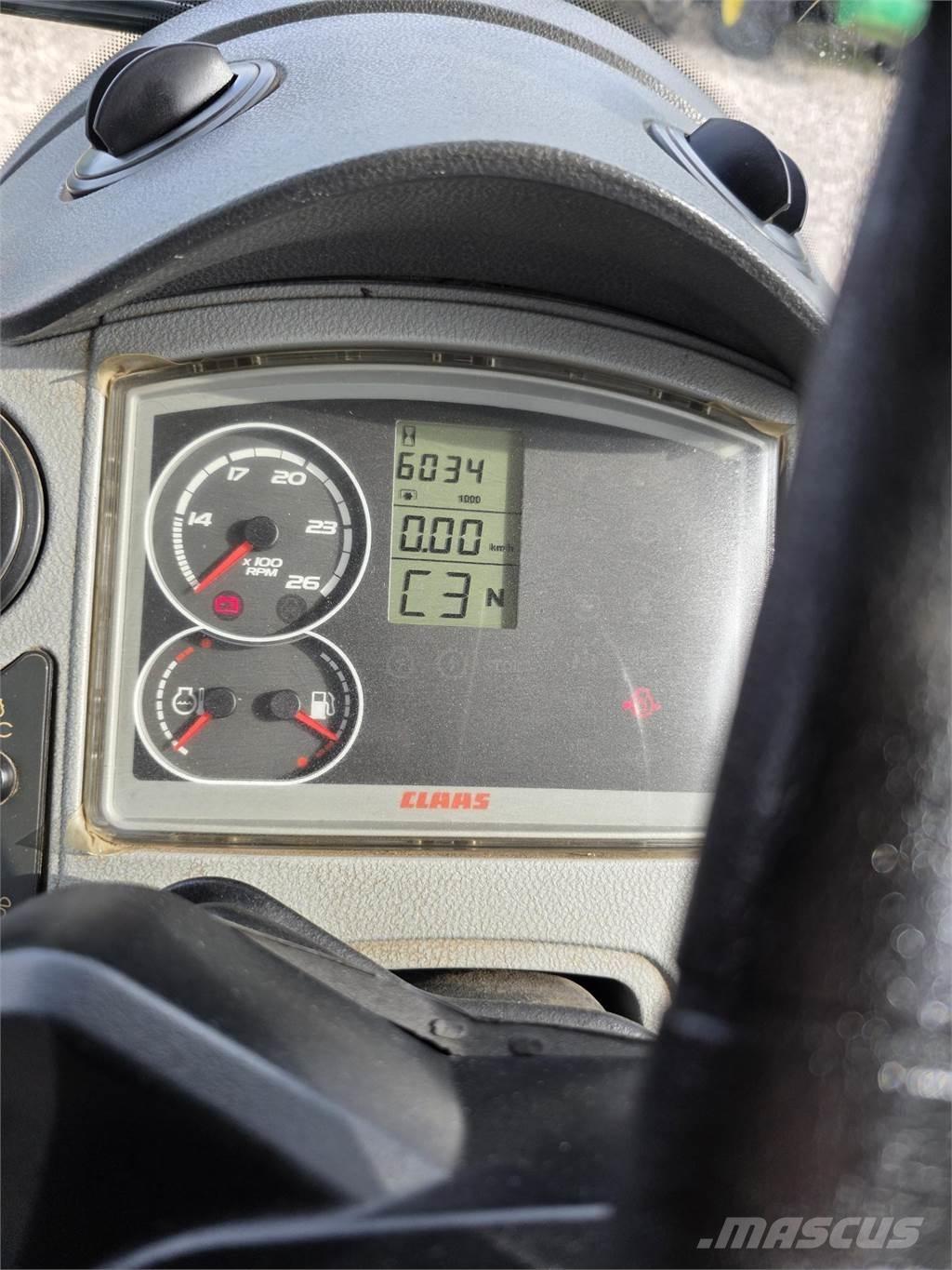 CLAAS Arion 620C Tractoren