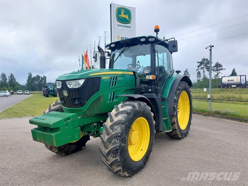 John Deere 6140R Tractoren