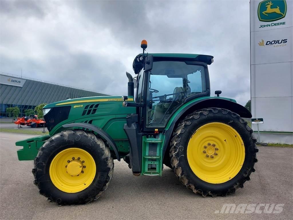 John Deere 6140R Tractoren