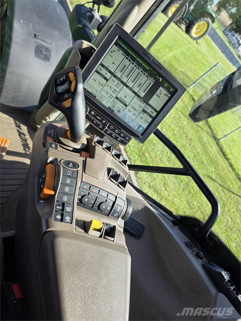 John Deere 6250R Tractoren