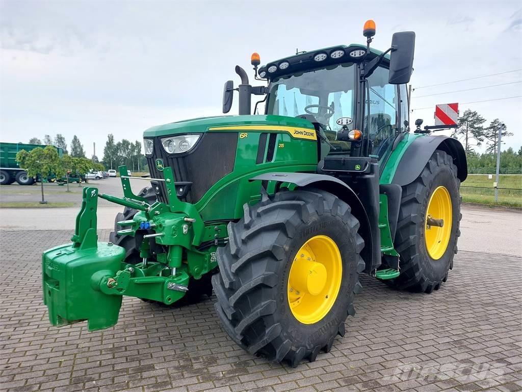 John Deere 6R 215 Tractoren