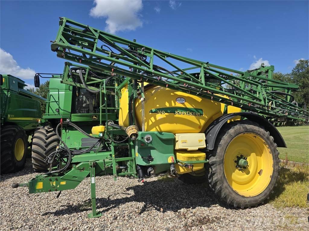 John Deere 740 Getrokken spuitmachines