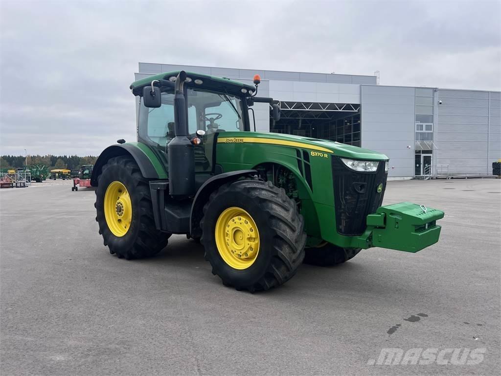 John Deere 8370R Tractoren