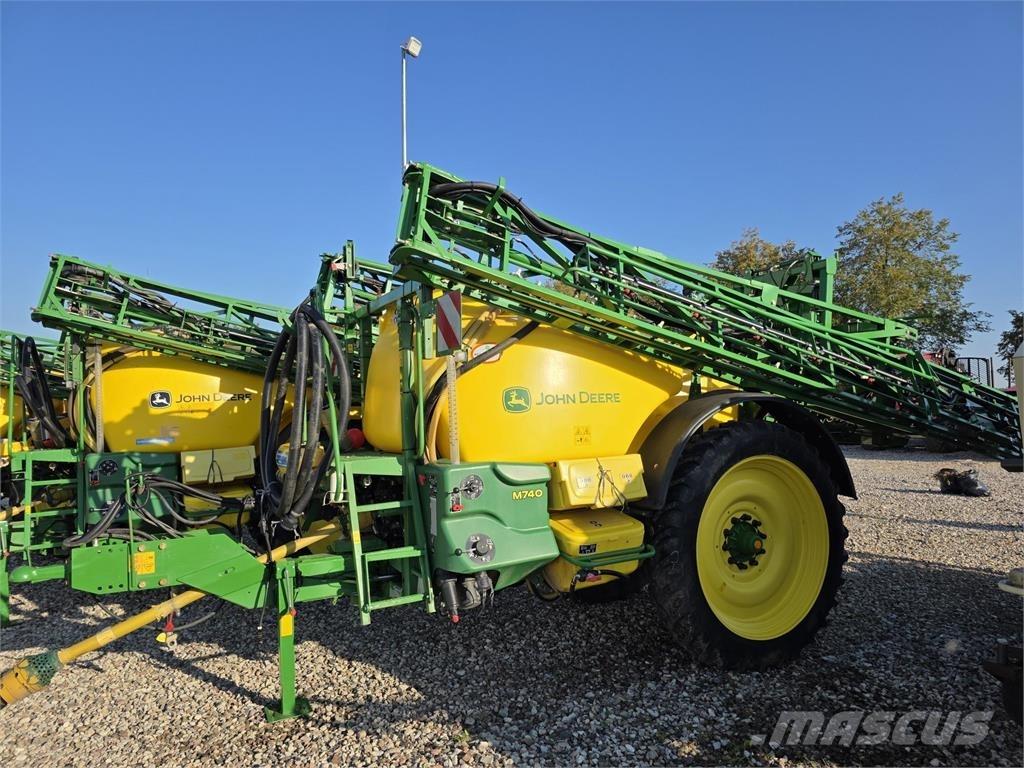 John Deere M740 Getrokken spuitmachines