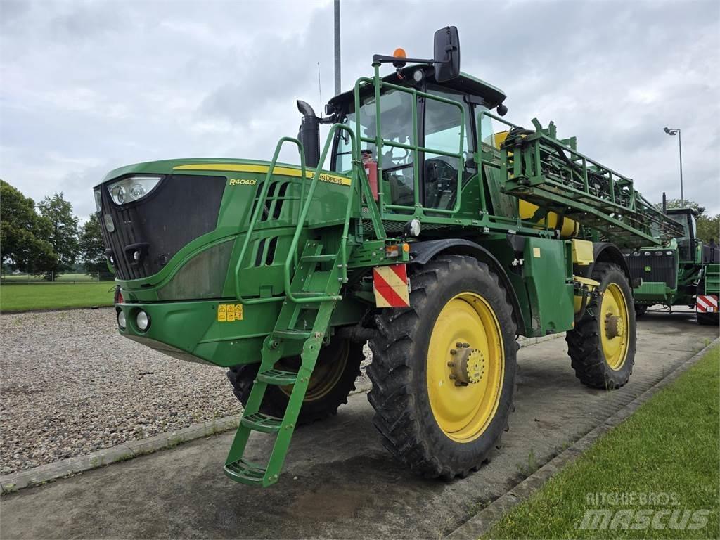 John Deere R4040i Getrokken spuitmachines