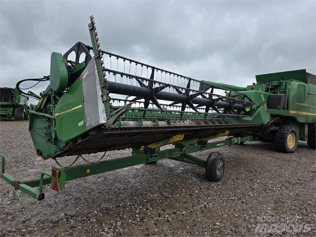 John Deere T670 Maaidorsmachines