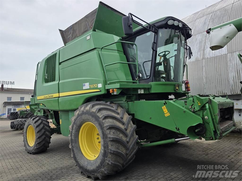 John Deere T670 Maaidorsmachines