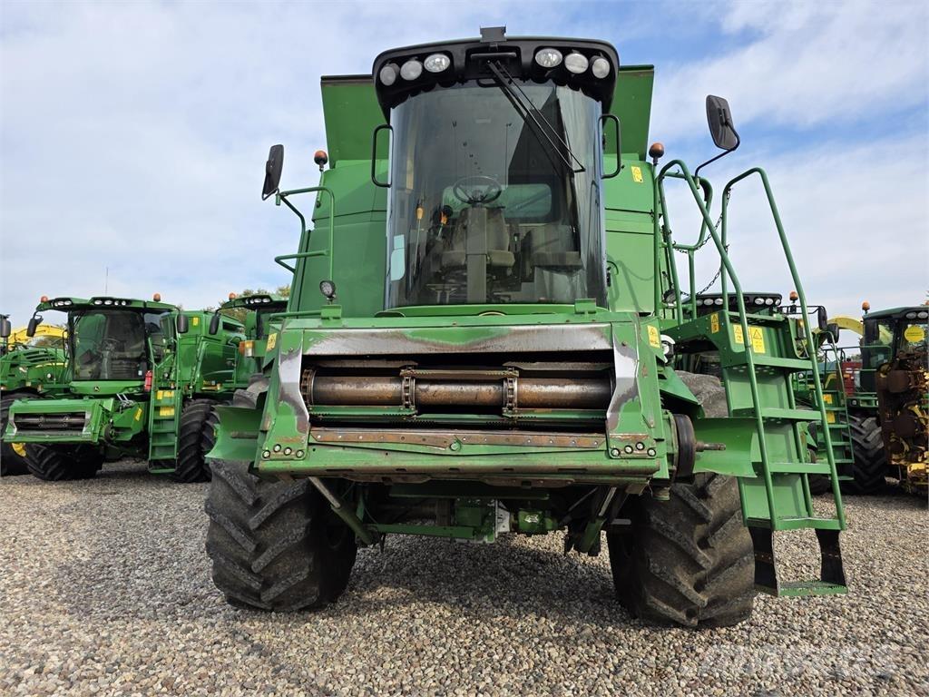 John Deere T670 Maaidorsmachines