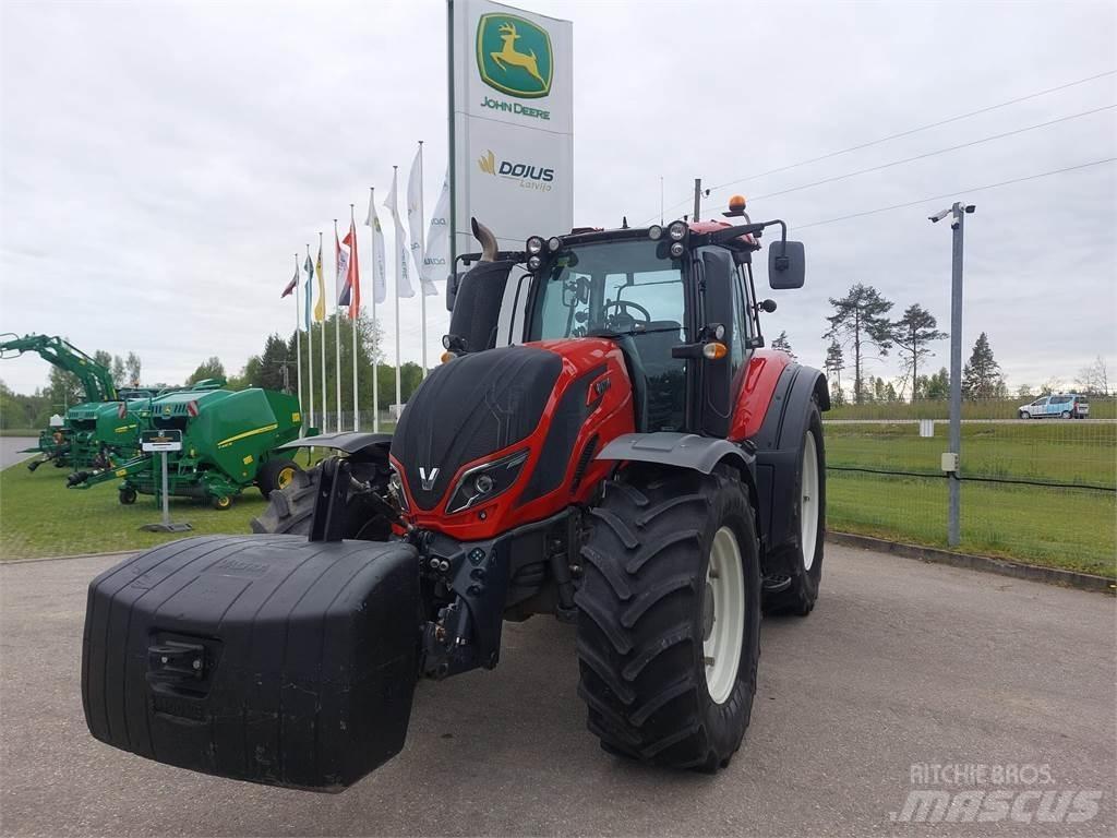 Valtra T234 Tractoren
