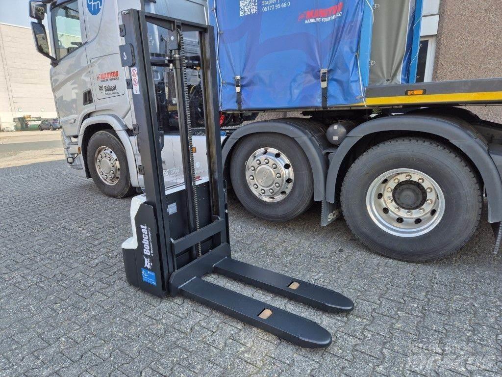 Bobcat LSM12N Stapelaar meeloop