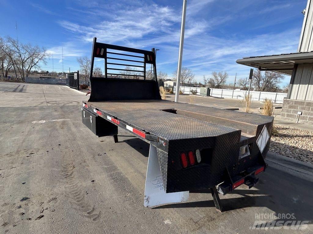  Custom 11 FT Platformen