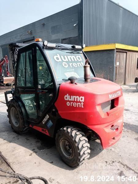 Manitou MC25-4 Vorkheftruck voor zwaar terrein