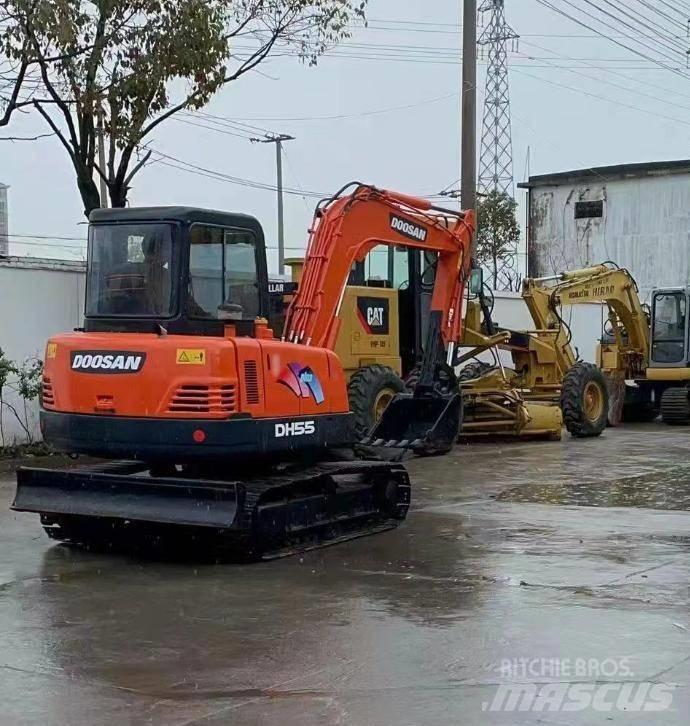 Doosan DH 55 Minigraafmachines < 7t