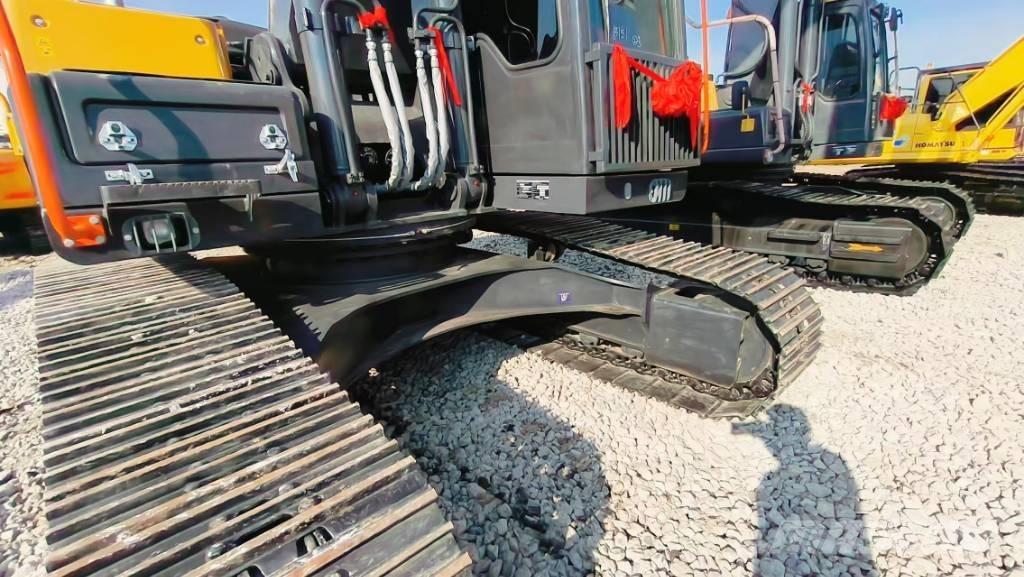 Volvo EC 240 Rupsgraafmachines